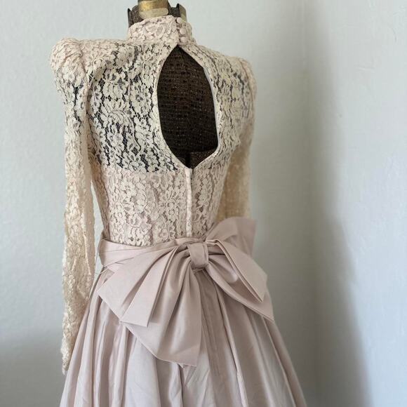 Ricki Lang Women’s 4 Prairie Dress Cream Lace Taffeta Full Skirt Bow Vintage - Picture 3 of 3